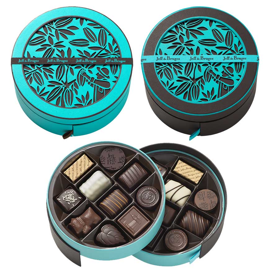 Kulatá krabička tyrkysová nebo hnědá 250 g - Prozkoumejte stylové a lahodné dárky pro všechny milovníky čokolády z různých úhlů - uzavřené i otevřené krabičky.